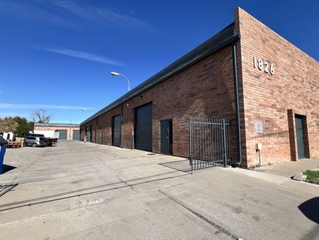 Preview of Industrial space for Rent at 1826 W Sahuaro Dr