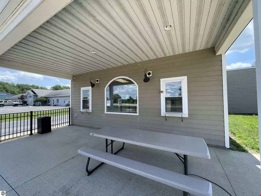 Well-Established Turnkey Bakery