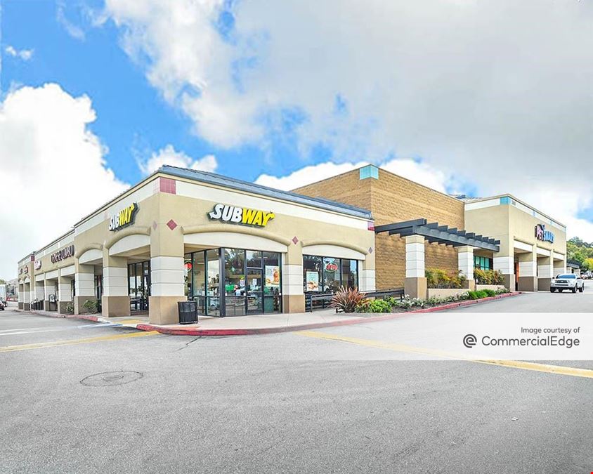 Towne Center East