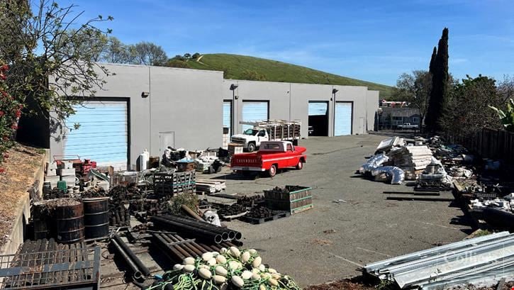 For Lease/Sale - Owner/User Light Industrial Warehouse