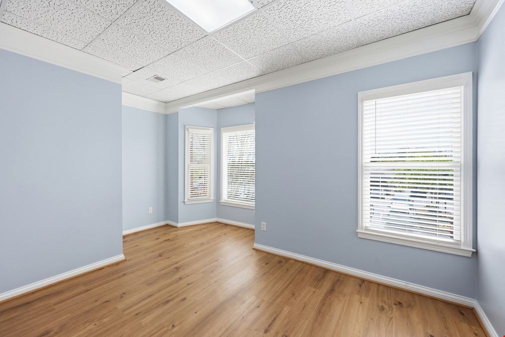 Darby Creek Office Suite For Lease