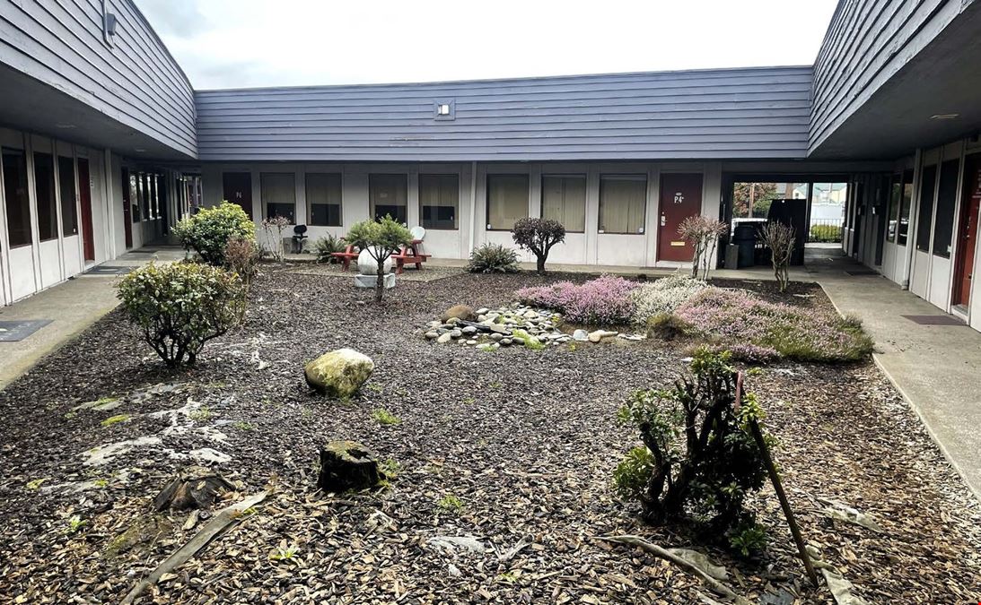 Plaza 5 Offices