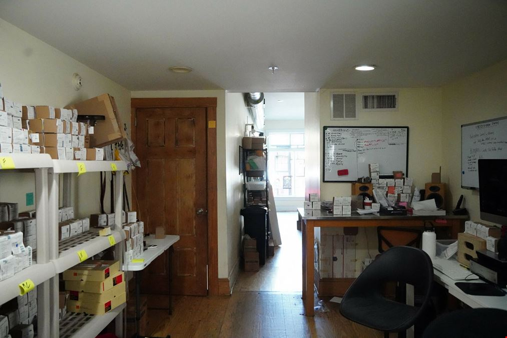 206 E Girard Ave