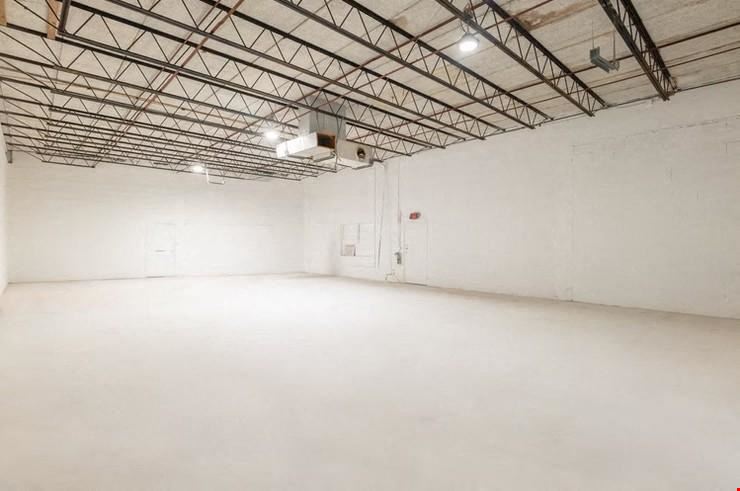 Freestanding Office/Warehouse Building