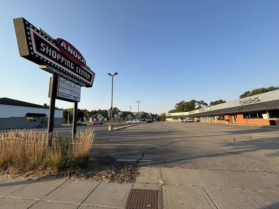 Anoka Shopping Center & Offices