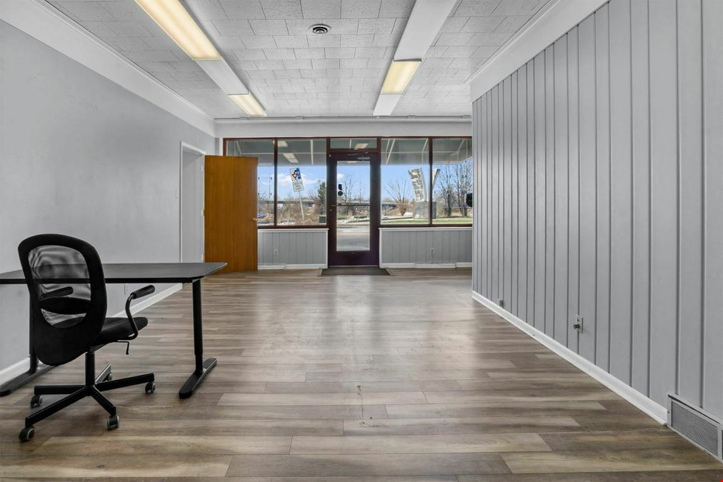 +/- 2,100 SF Fountain Square Commercial Suite