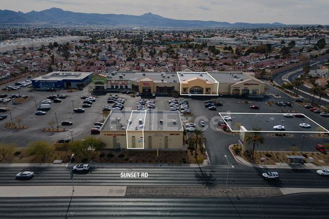 Preview of Retail space for Rent at 1501 W Sunset Rd