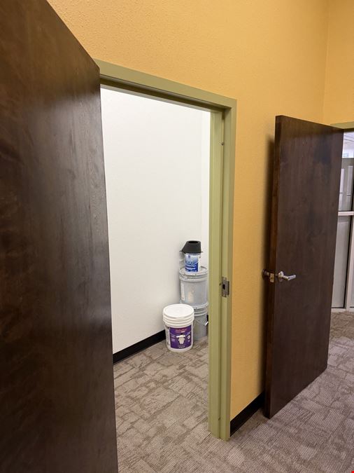 Grand Ave. West Park-Medical / Wellness Space