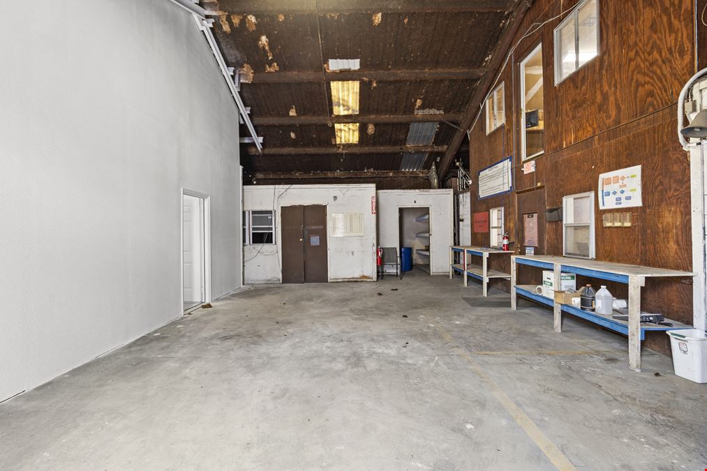 Well-Positioned Industrial Redevelopment Opportunity – 8316 LaPorte, Minutes from Downtown & Major Highways