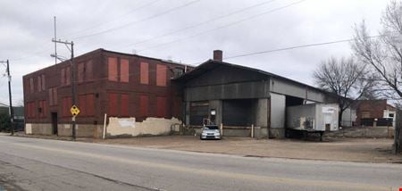Preview of Industrial space for Rent at 1231 W Oak St