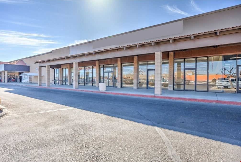 High Exposure Shopping Center Space off US-50