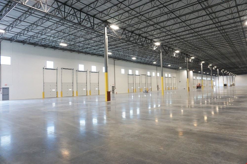 54,855 SF for Lease | 540 Frontenac Court, Suite B, Naperville, IL
