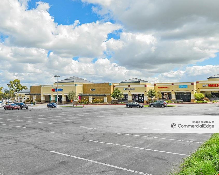 Towne Center East