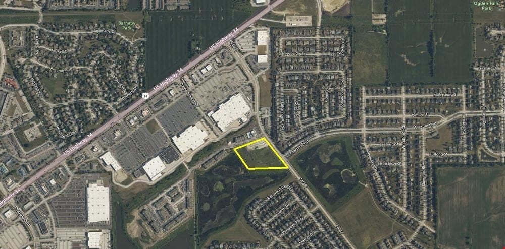 6.25± AC 5th Street
