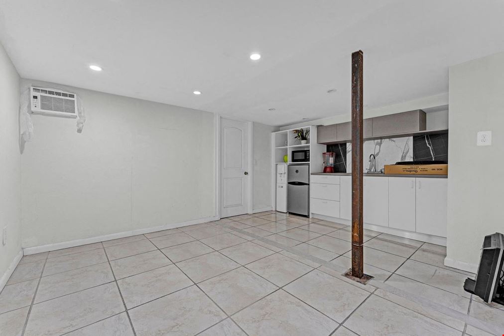 7330-32 NW 79th Terrace