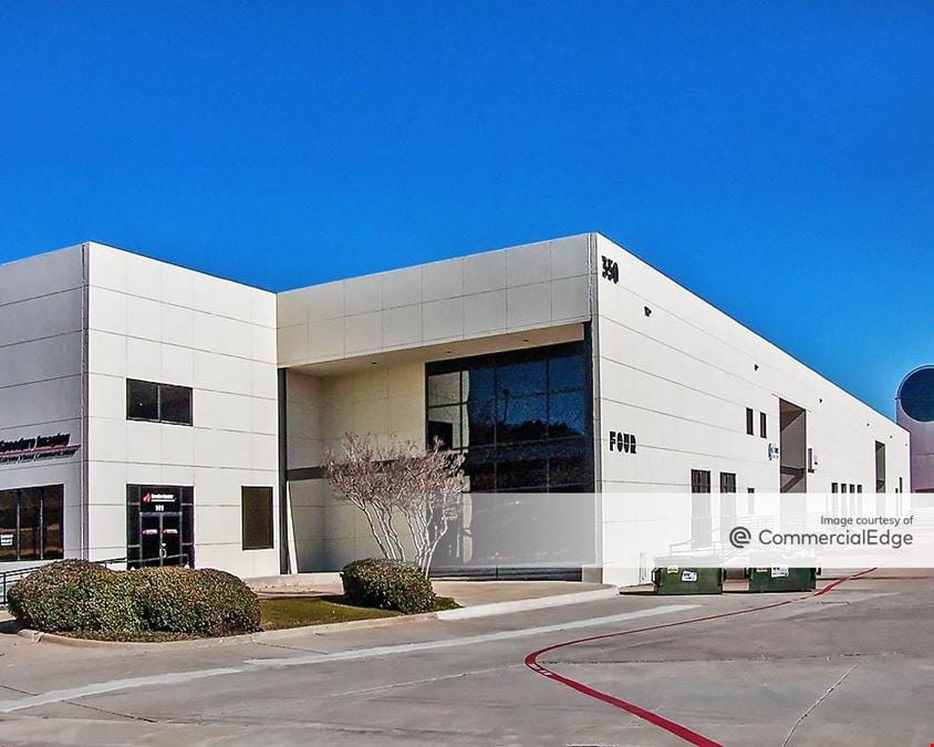 Dallas Communications Complex, Building 4