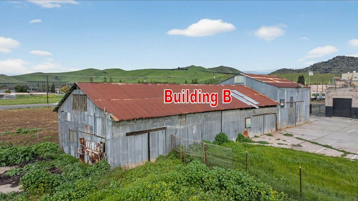 Freestanding Industrial Building on ±2.37 Acres in Porterville