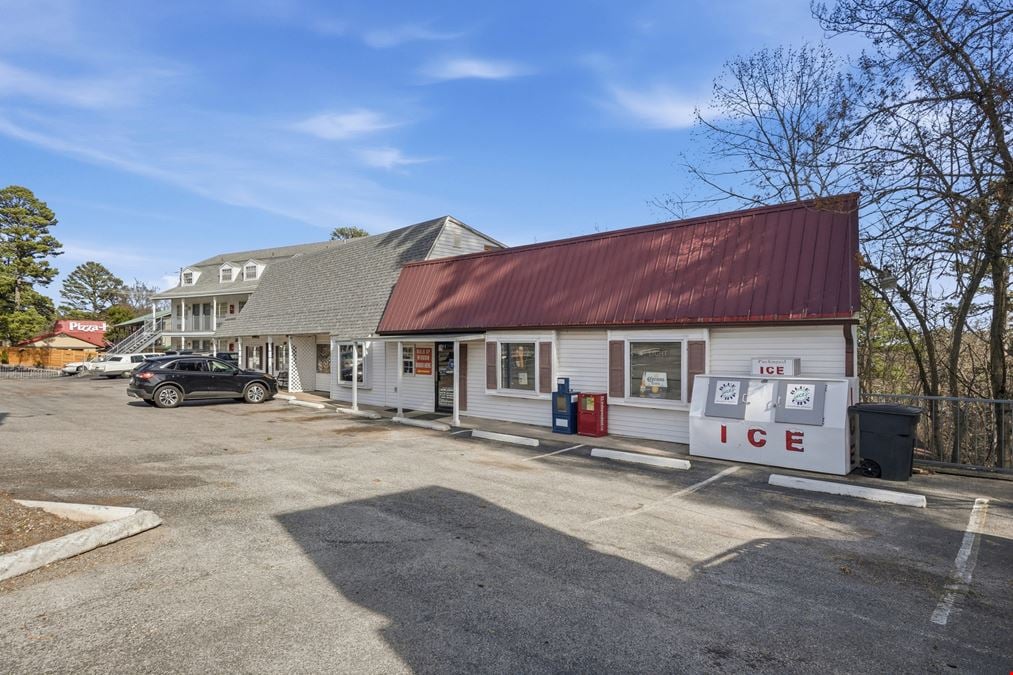 Alpine Liquor & Lodge