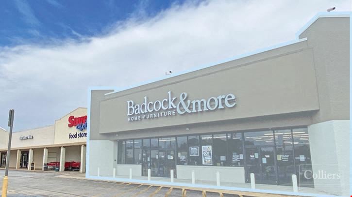 ±33,827 SF Anchor Retail Space Available in Laurens Plaza | Laurens, SC