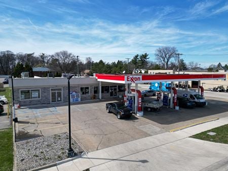 Preview of Retail space for Rent at 31555 Mound Road