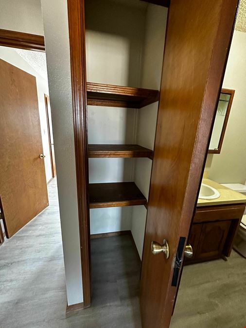 32-UNIT APARTMENT COMPLEX FOR SALE IN OZARK