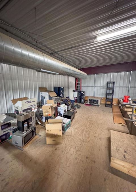 Airport Area Warehouse and Office - 7840 Leqve Dr SW 