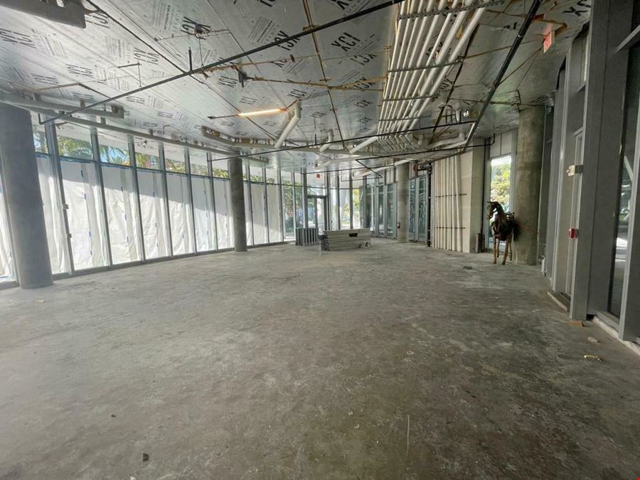 Trophy Retail | South of 5th
