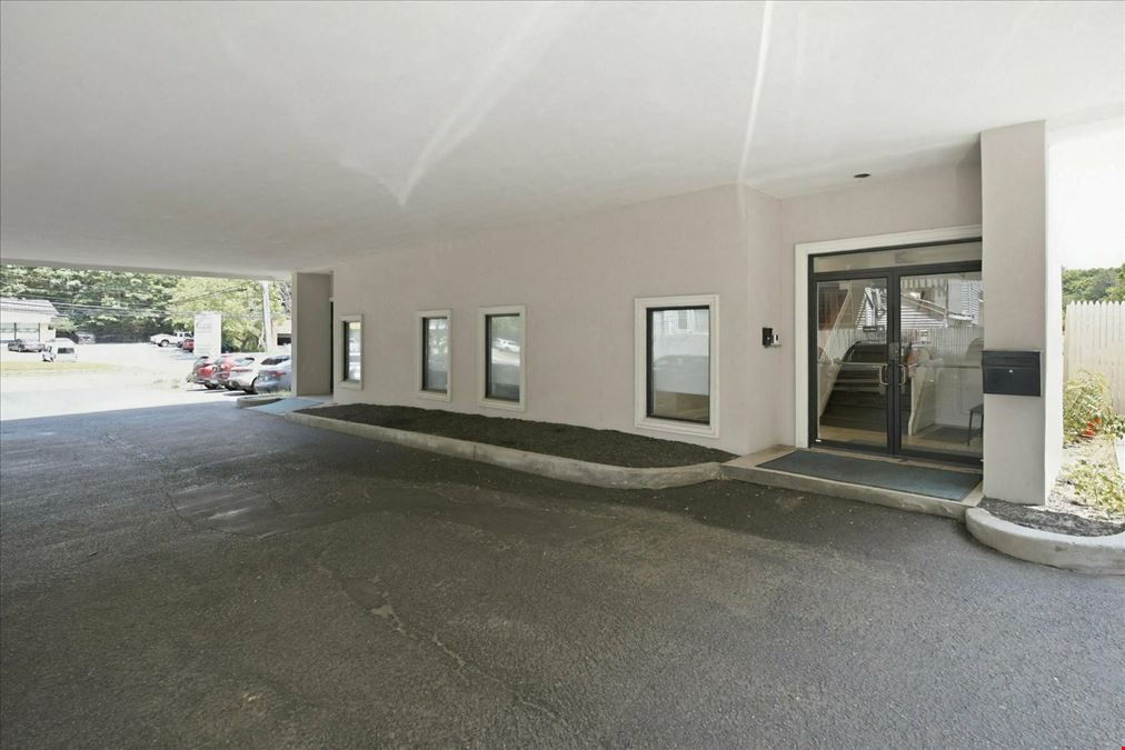 1038 West Jericho Turnpike
