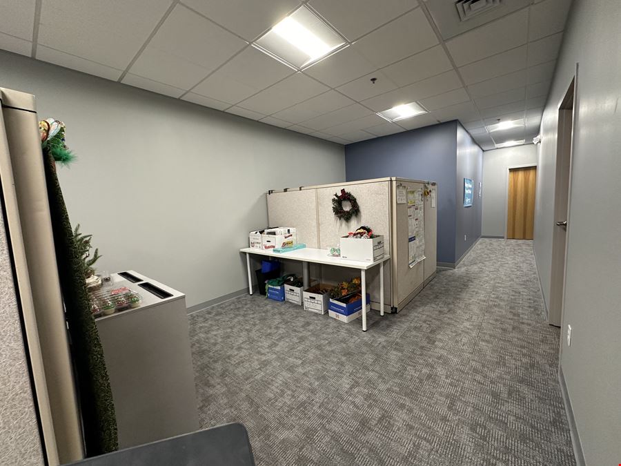 551 Square Foot Office Space