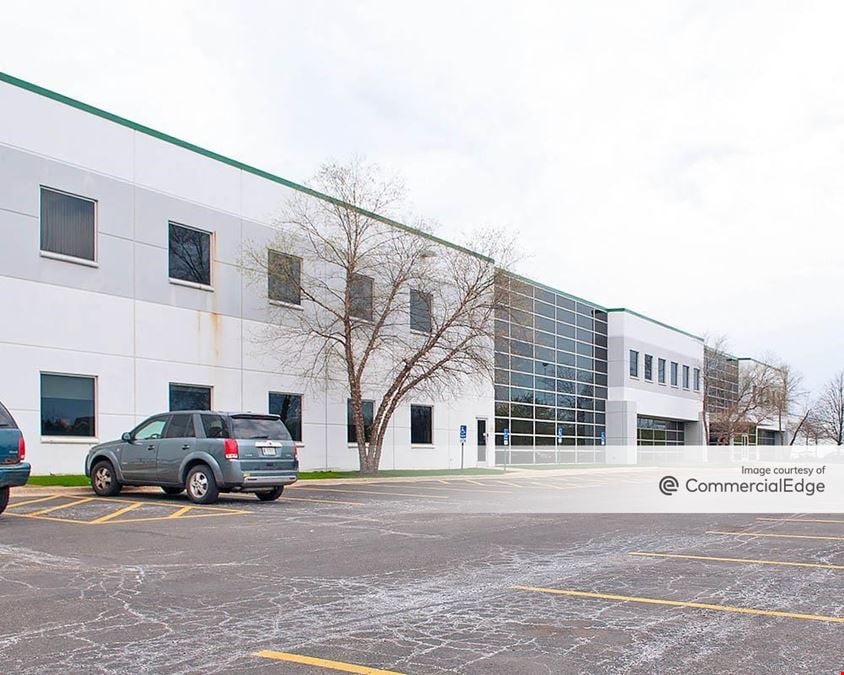 Turnberry Lakes Business Park - 200 North Gary Avenue