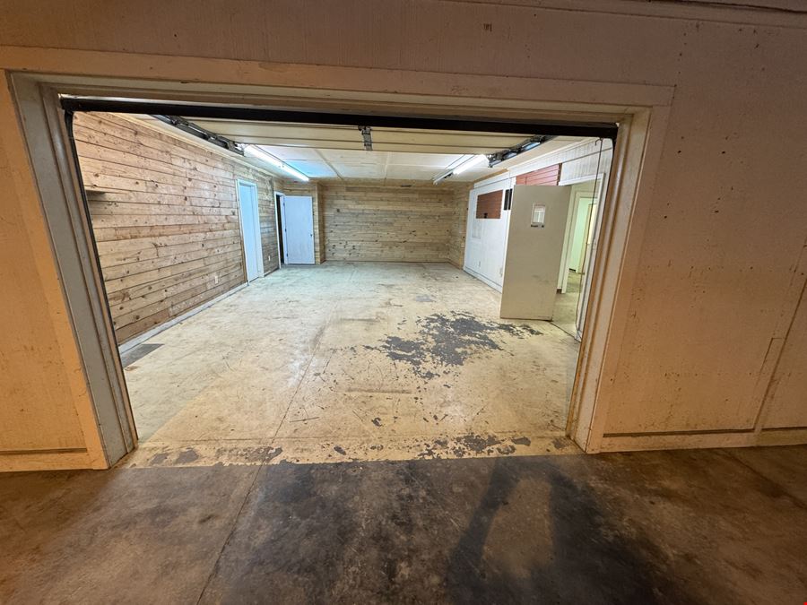 Warehouse/Distribution For Lease