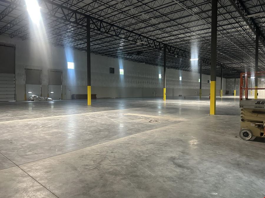 Warehouse Space for Rent - You can work in this space! #1919