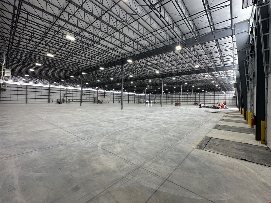75,160 SF Premium Distribution Center for Lease