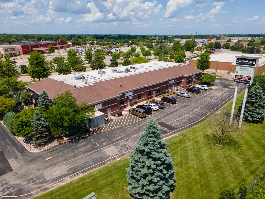 Kensington Strip Center | Appleton, WI