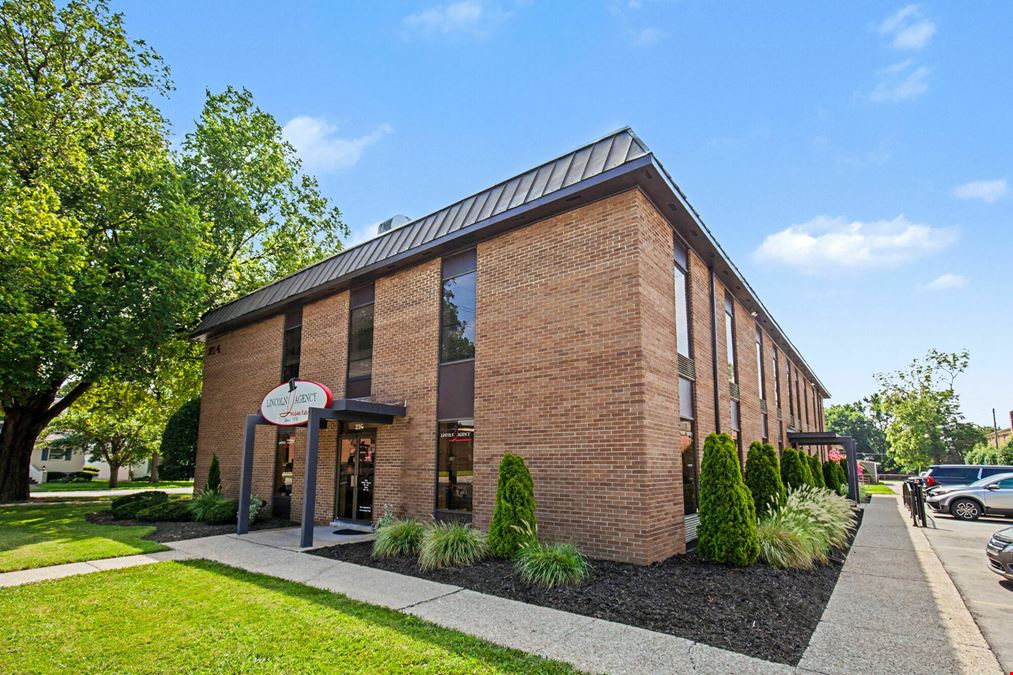 214 Breckenridge Ln