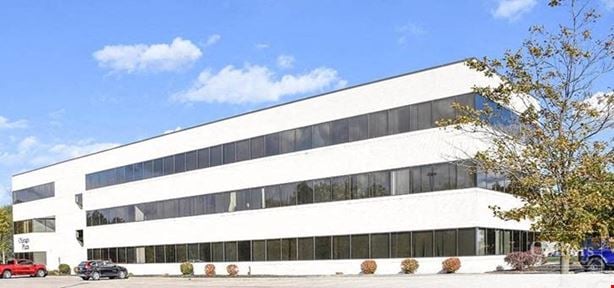 AVAILABLE | 250 - 4,377 SF