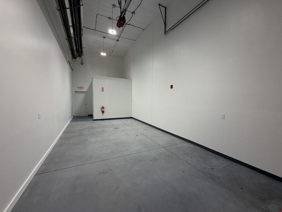 579 Weeden Street, Unit 2-10