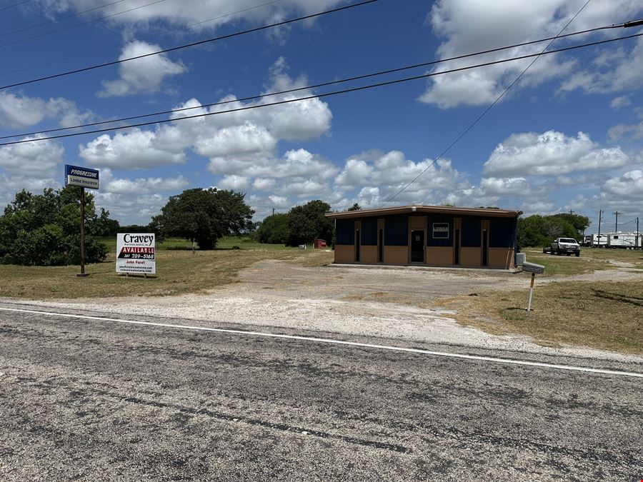 2165 & 2167 US HWY 77 N
