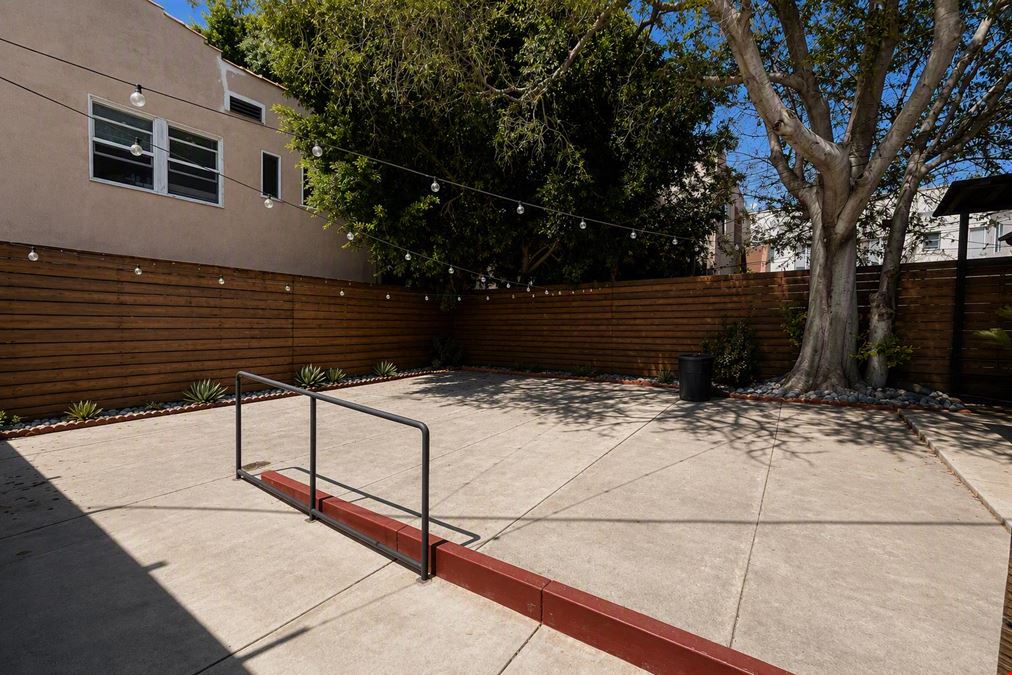 5119 Melrose Avenue