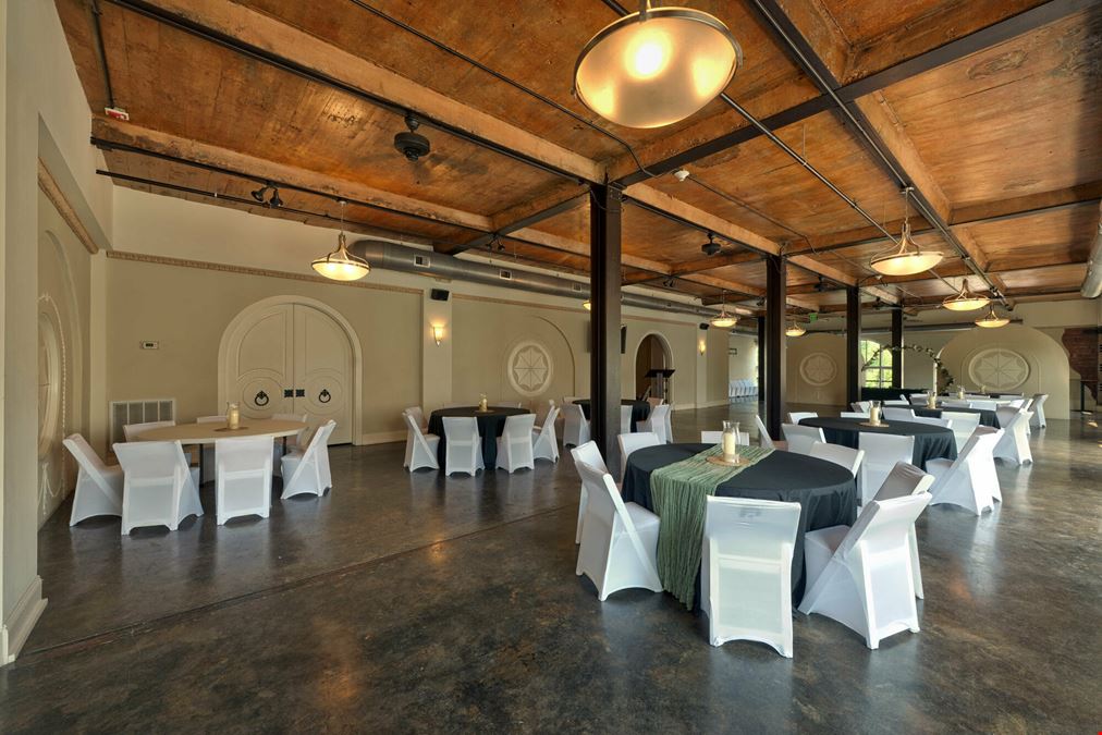 Urban Lofts, Boutique Hotel & Signature Rooftop Bar with Elevator
