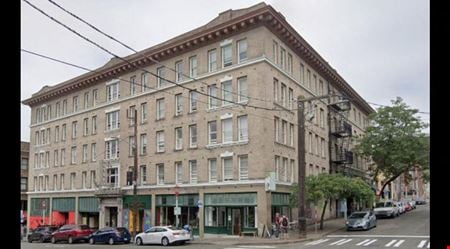Preview of Retail space for Rent at 664 S King St