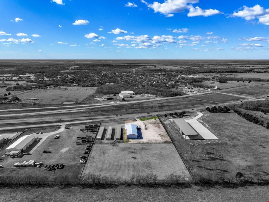 11639 E US-175