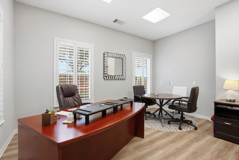 211 E Southlake Blvd