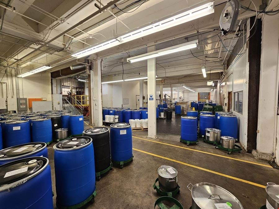 Fully Equipped Wet Manufacturing & Storage Facility