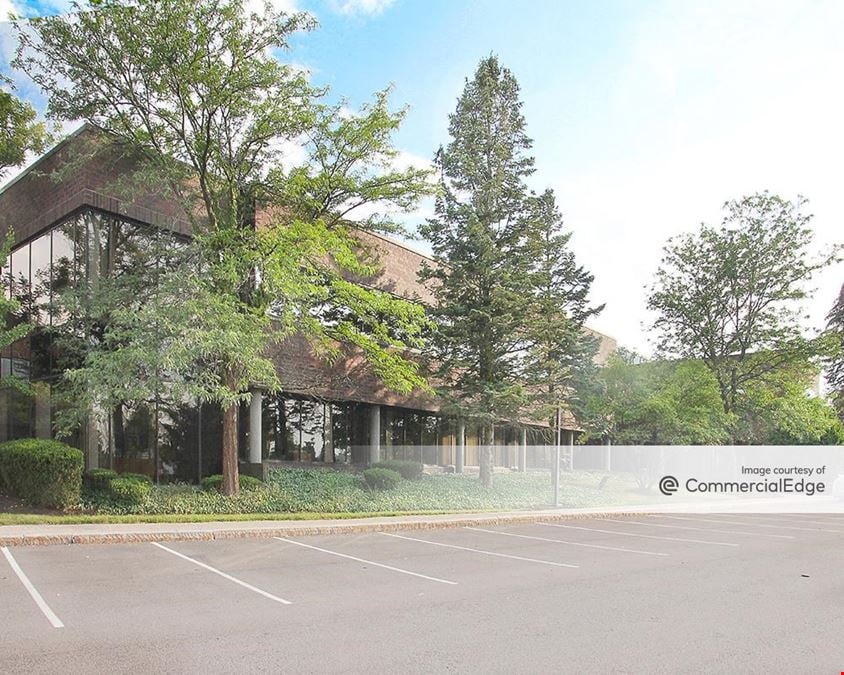 Widewaters Office Park - 5788 Widewaters Pkwy