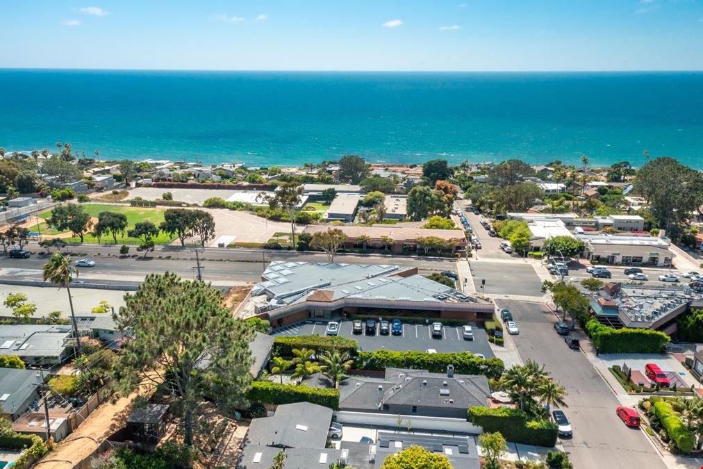 853 Camino Del Mar