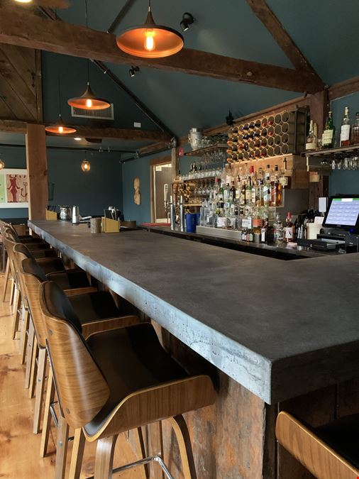 Fully Equipped Restaurant & Two Apartment Units