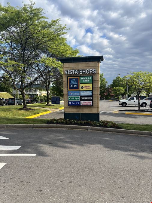 Vista Shops at Golden Mile