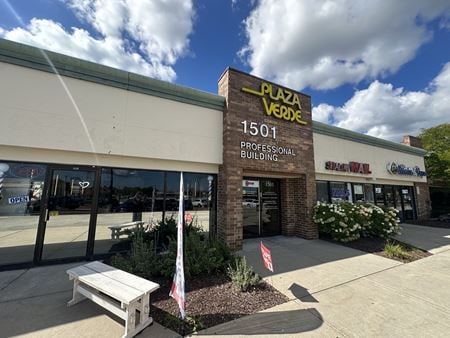 Preview of Retail space for Rent at 1397-1501 West Dundee Road