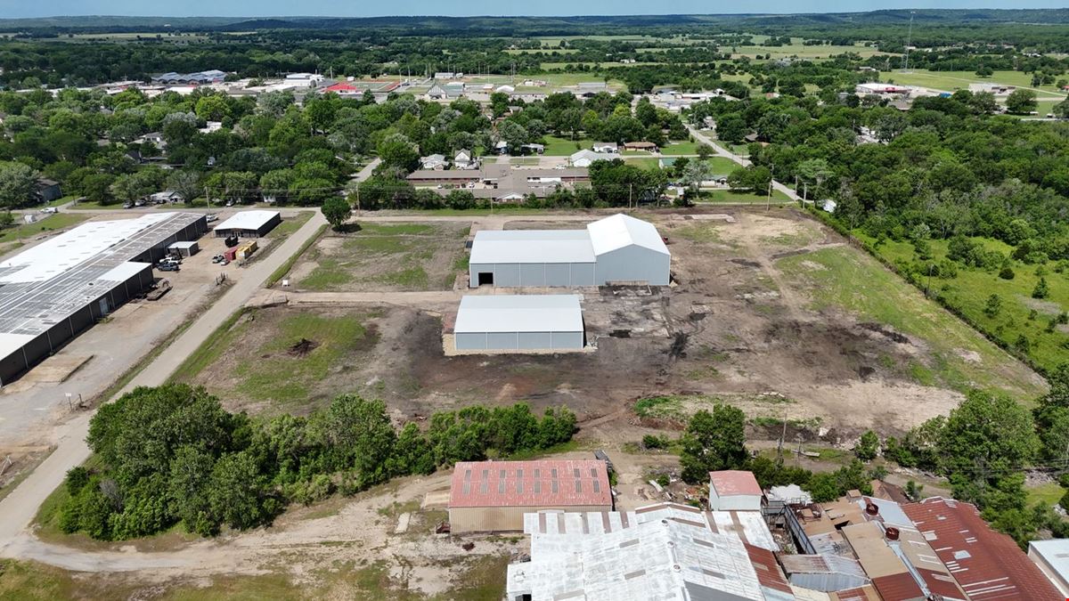 1100 E 14th St. - Industrial